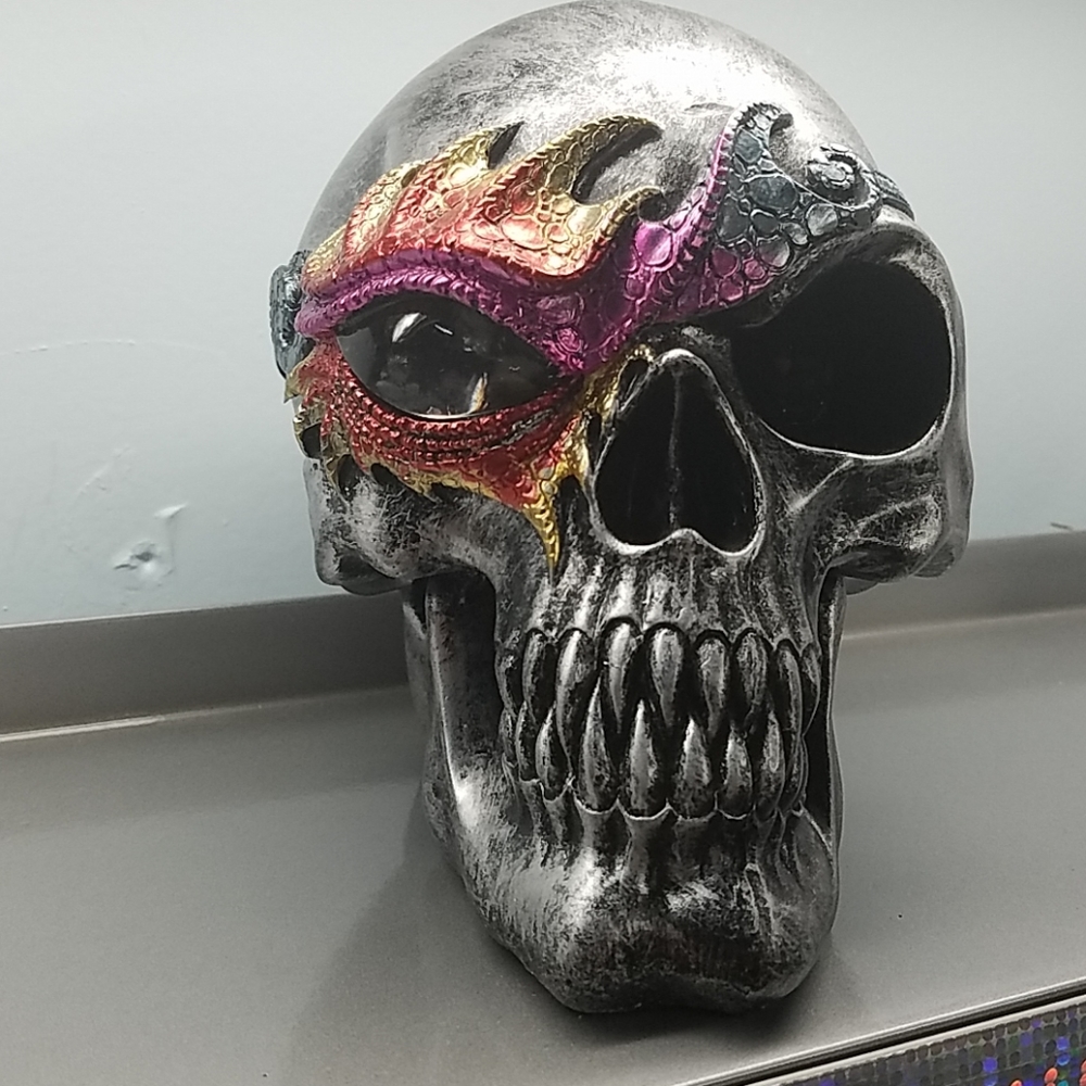 Dragon skull
